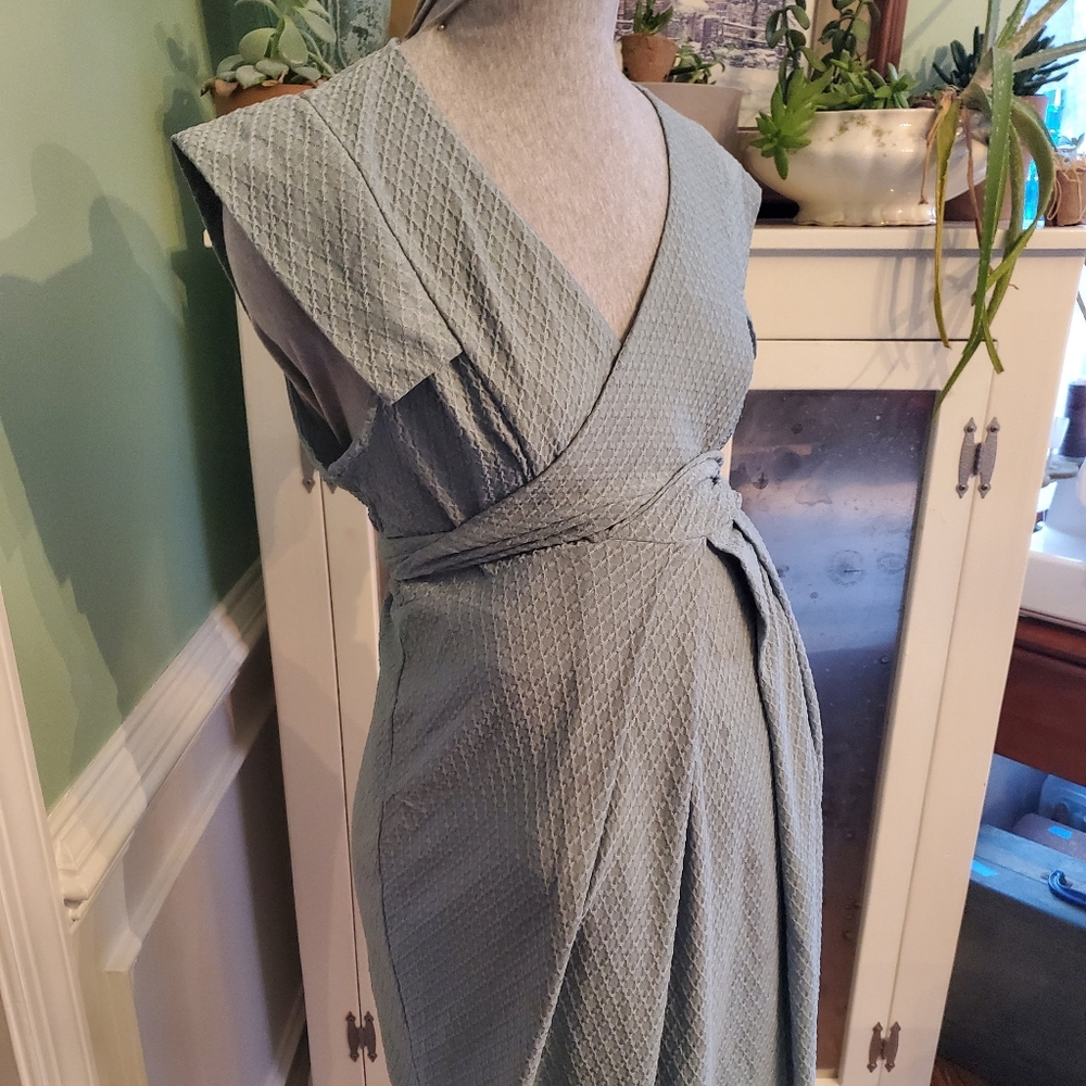 ASOS maternity/nursing dress 12